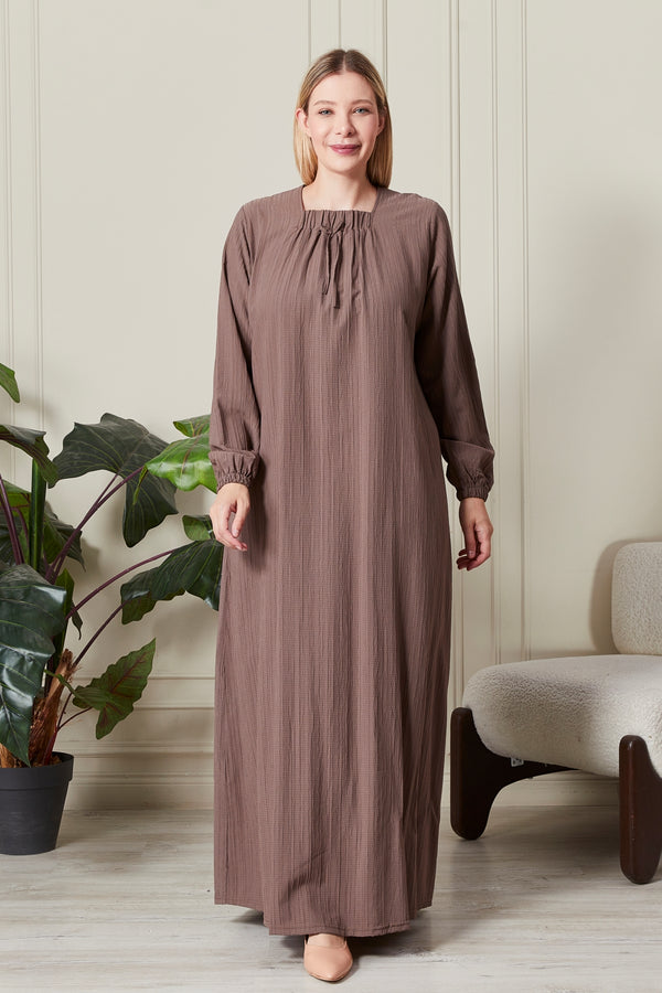 Kadın Büyük Beden Gofre Kumaş Kare Yaka Elbise - Kahverengi / 2XL